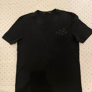 Louis Vutton black tshirt in excellent condition